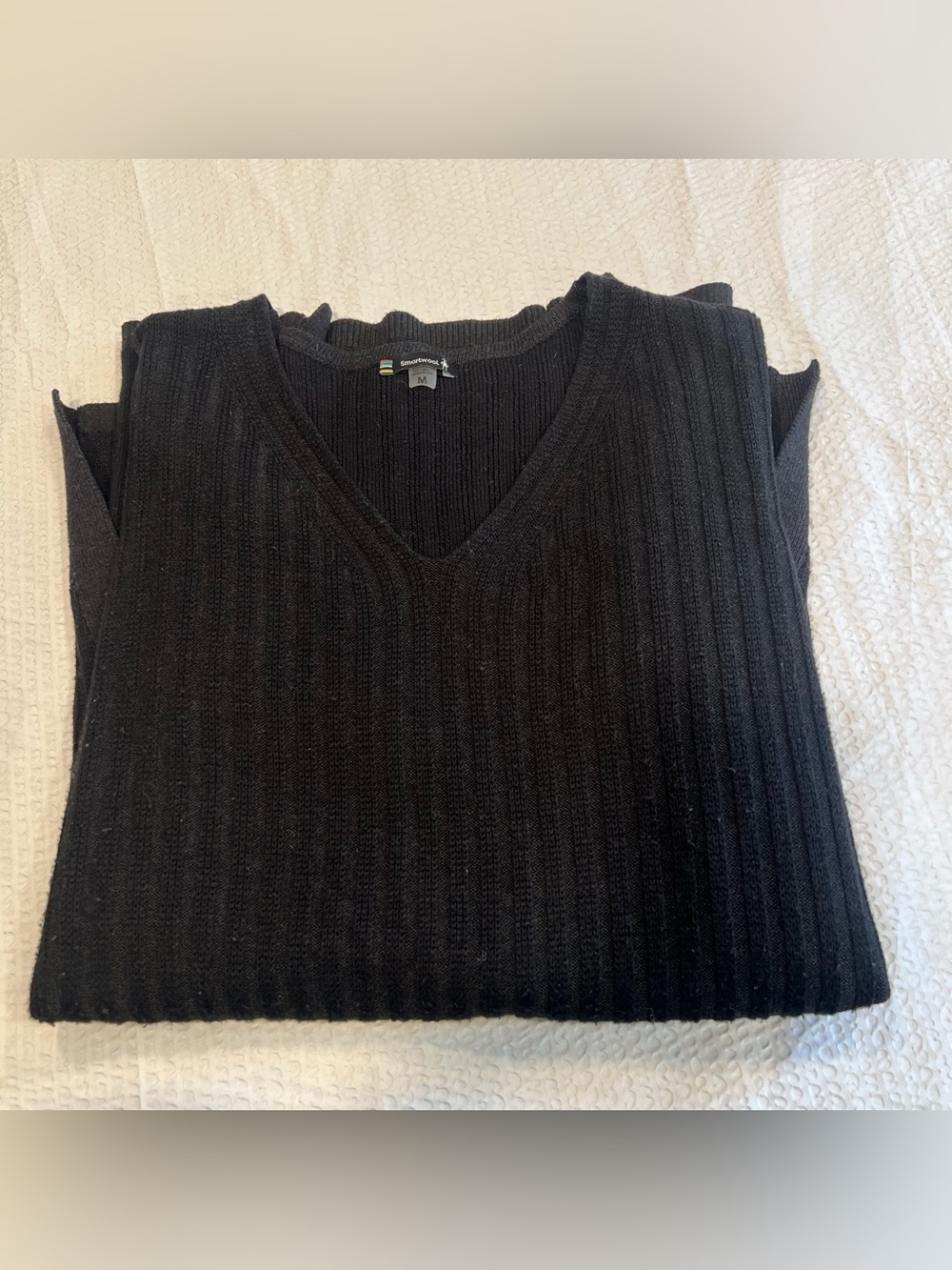 Smartwool Women's Shadow Pine V-Neck Rib Sweater in black M women